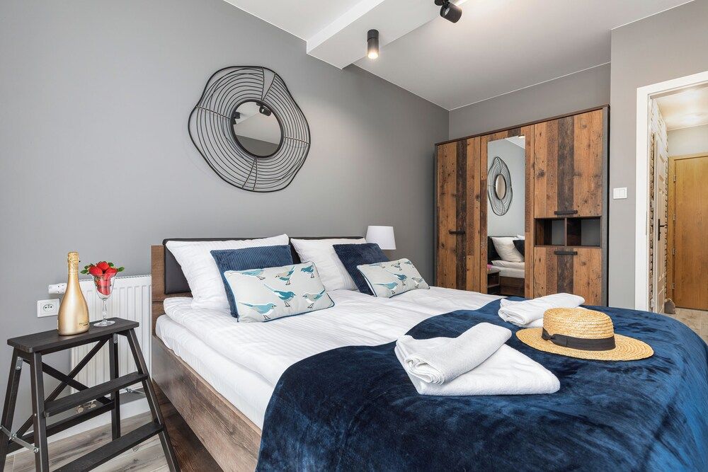 Design Apartment, 1 Queen Bed with Sofa bed