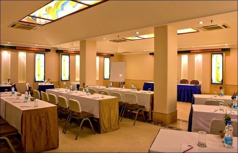 undefined Hotel Florence Inn 9