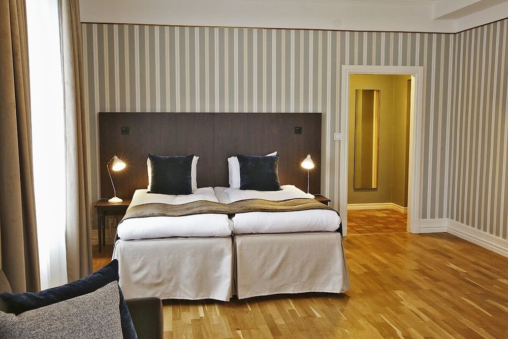 Skara Stadshotell Standard Quadruple Room