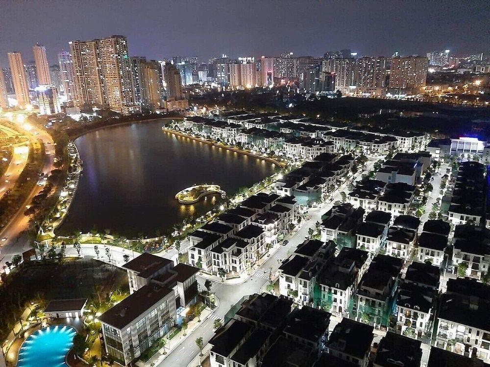 undefined Canh Apartment in Vinhomes Green Bay 3