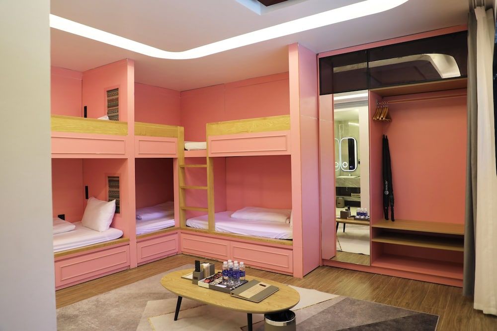 Moc Chau Island - Bach Long Glass Bridge 6 Beds Mixed Dormitory Room 4