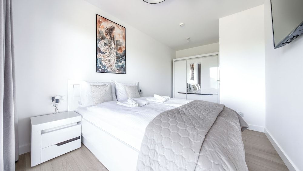 Apartment (201E)