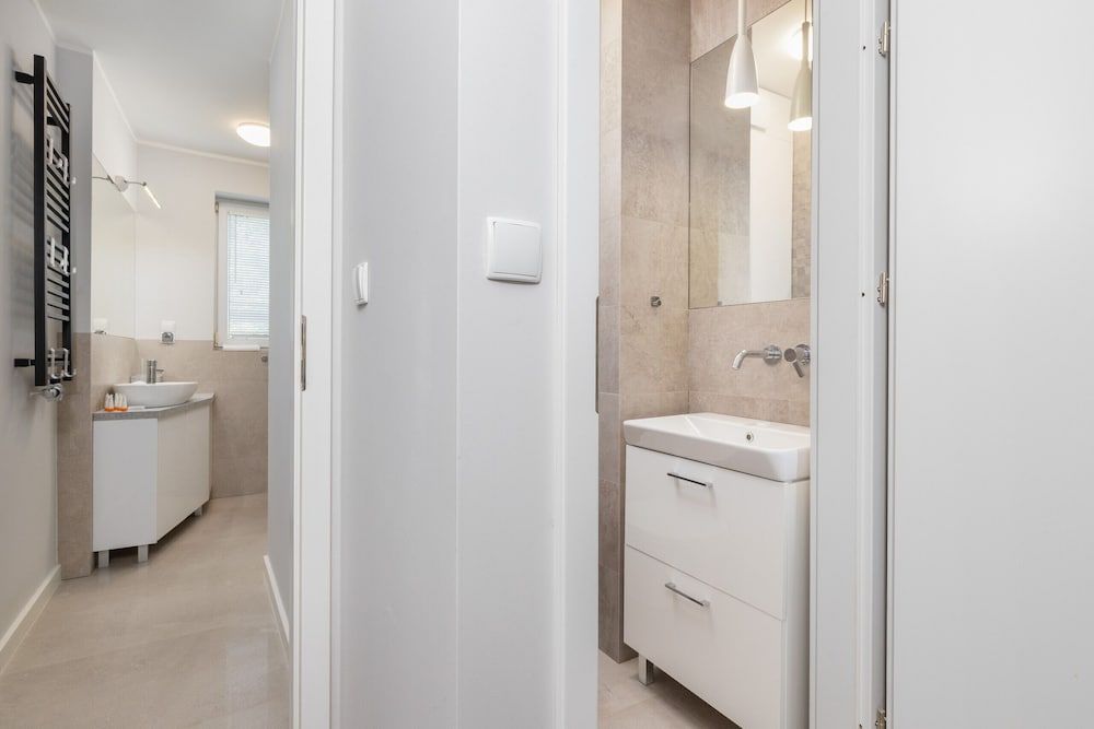 Apartment Gdańska Brzeźno by Renters Apartment, 2 Bedrooms, 2 Bathrooms, Beachside 24