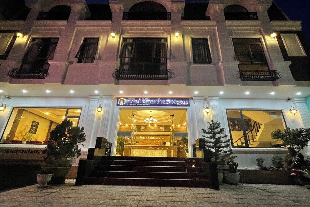 undefined Mai Khanh Hotel 8