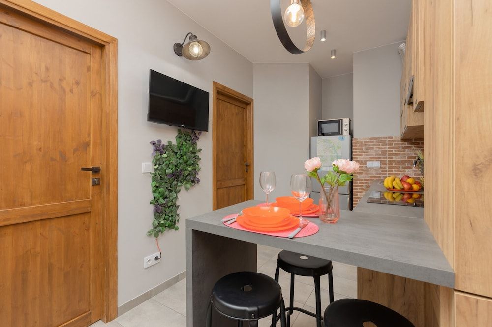 Apartment Wrzesińska Praga by Renters Apartment, 3 Bedrooms, Balcony 15