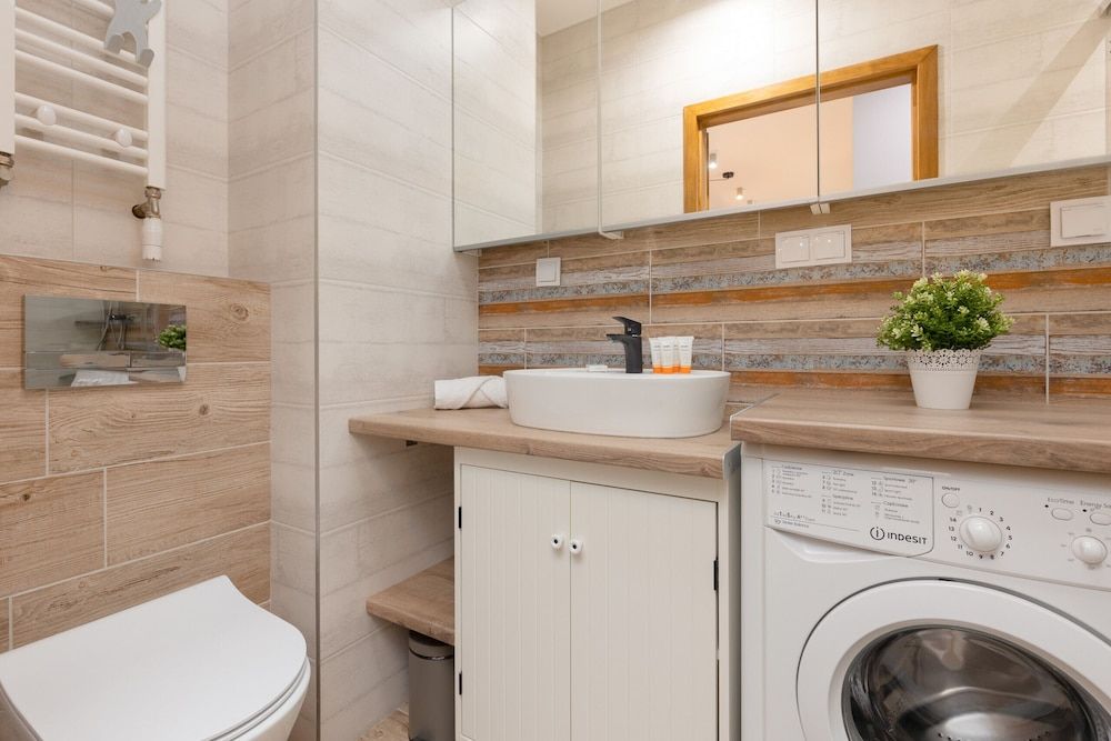 Apartment Wrzesińska Praga by Renters Apartment, 3 Bedrooms, Balcony 25