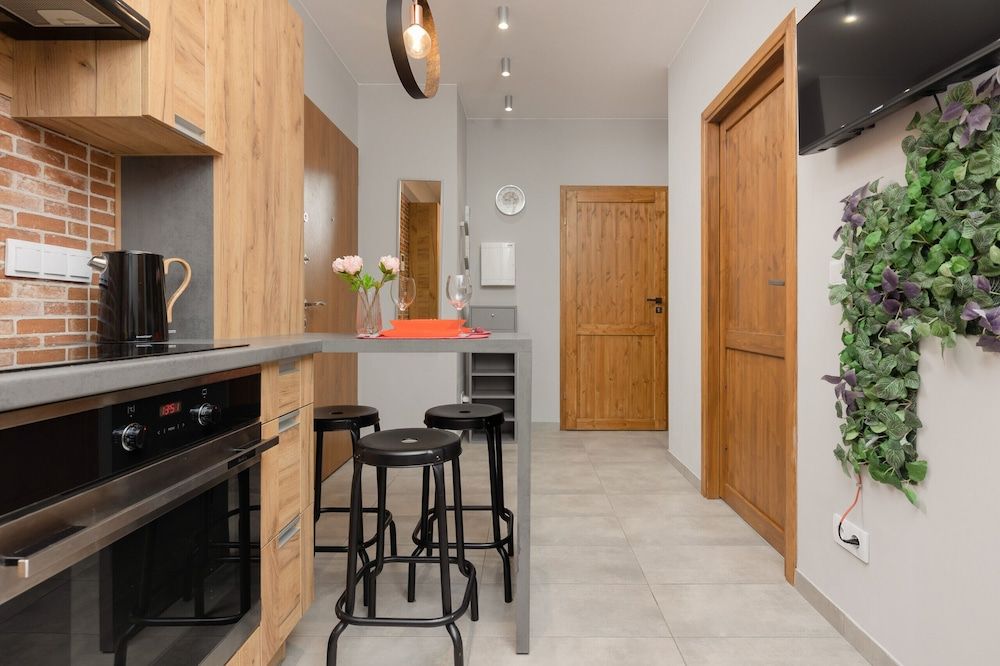 Apartment Wrzesińska Praga by Renters Apartment, 3 Bedrooms, Balcony 18