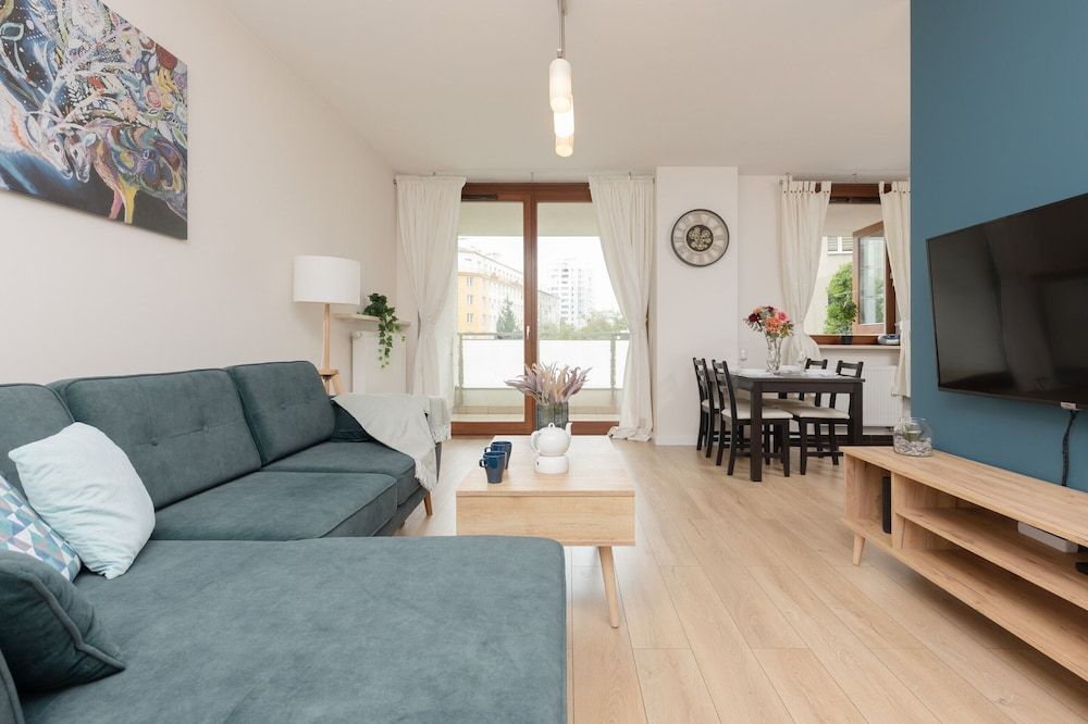 undefined Chłodna Apartment European Square Warsaw