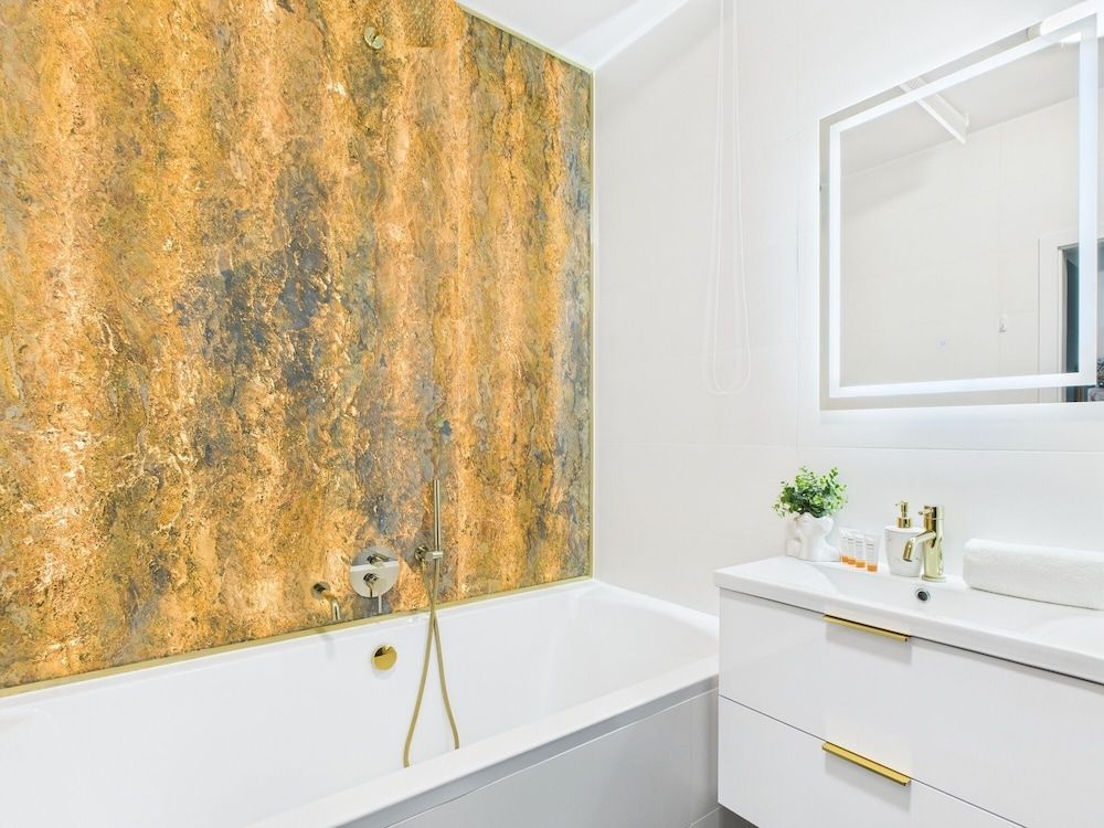 undefined Chłodna Apartment European Square Warsaw 8