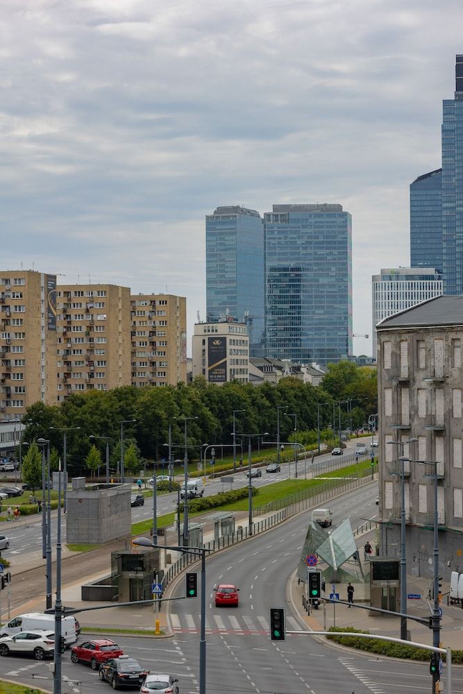 undefined Apartment Jana Pawła II by Renters 6