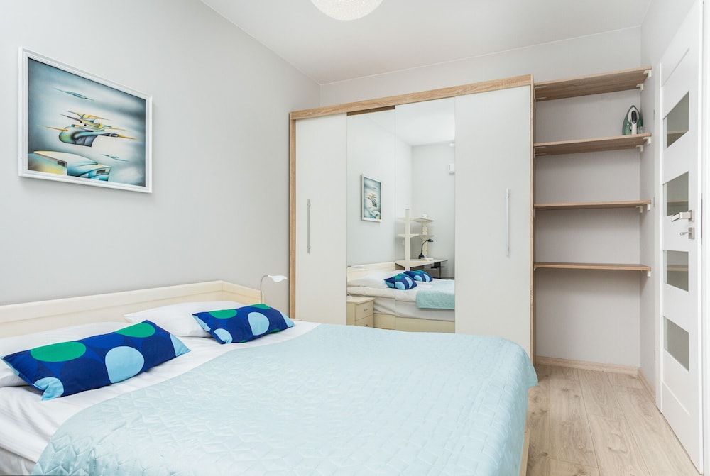 undefined Warsaw Apartment Obozowa by Renters 4