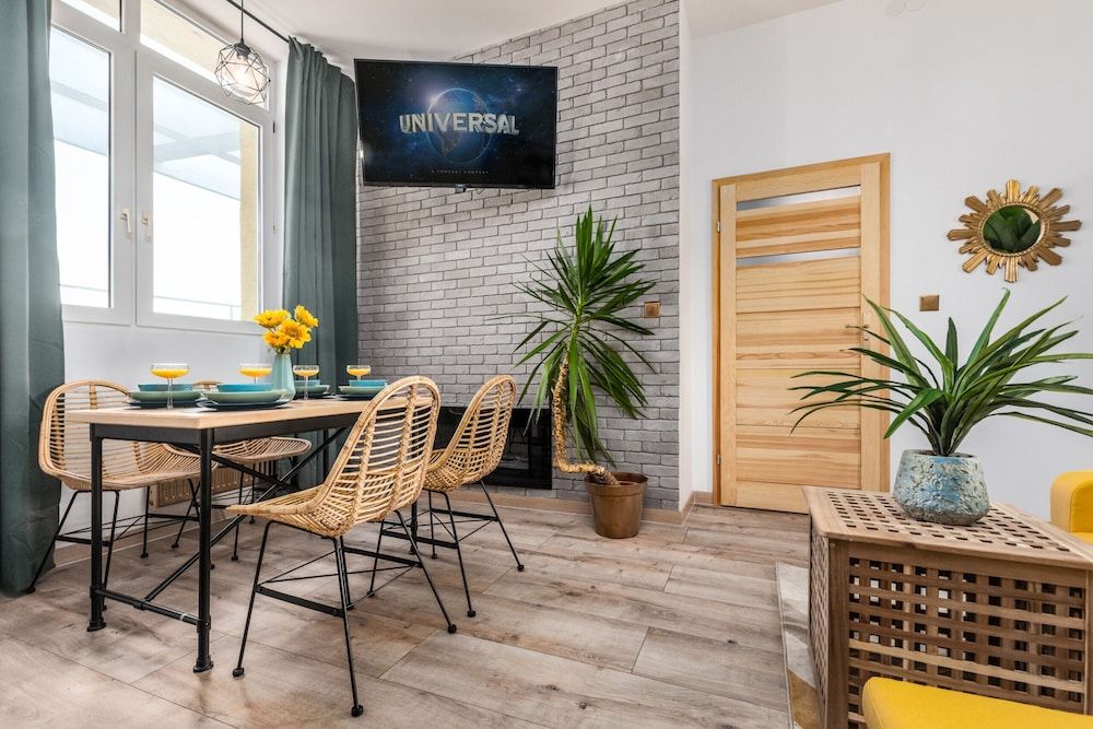 undefined Studio Wspólna Warsaw by Renters 5