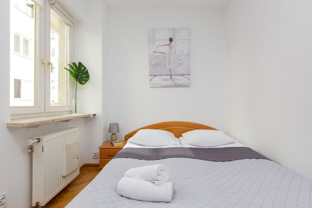 undefined Krypska Apartment Warsaw by Renters 5