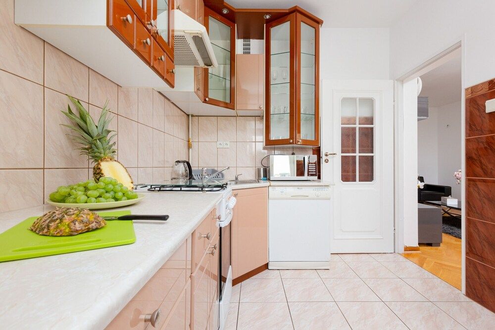 undefined Krypska Apartment Warsaw by Renters 10