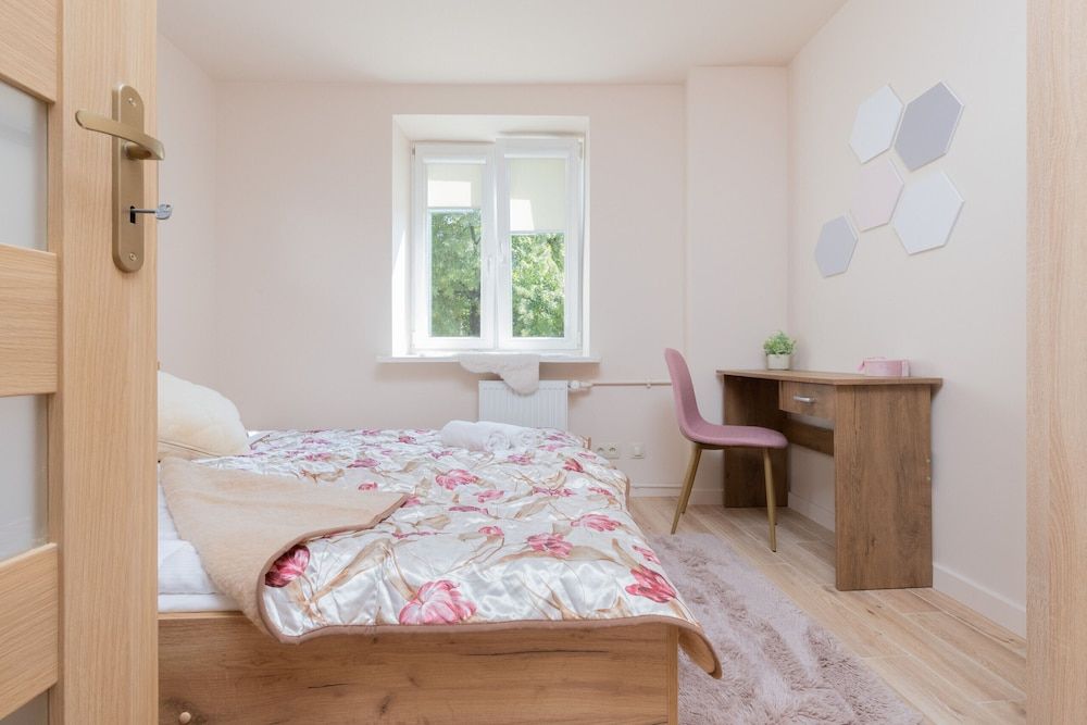 undefined Apartment Rejtana Warszawa by Renters 7