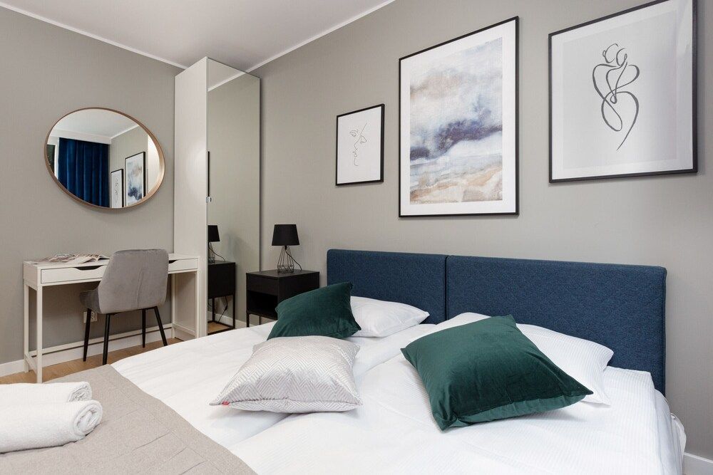 Apartment Wrzeciono by Renters Apartment, 2 Bedrooms, Smoking, Kitchen 12