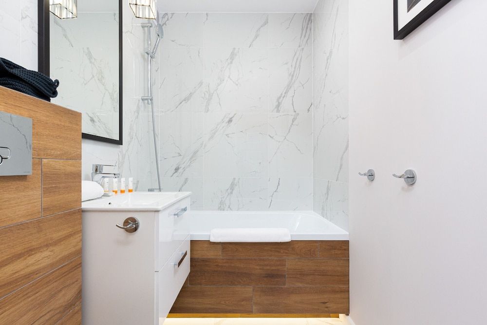 Apartment Wrzeciono by Renters Apartment, 2 Bedrooms, Smoking, Kitchen 25