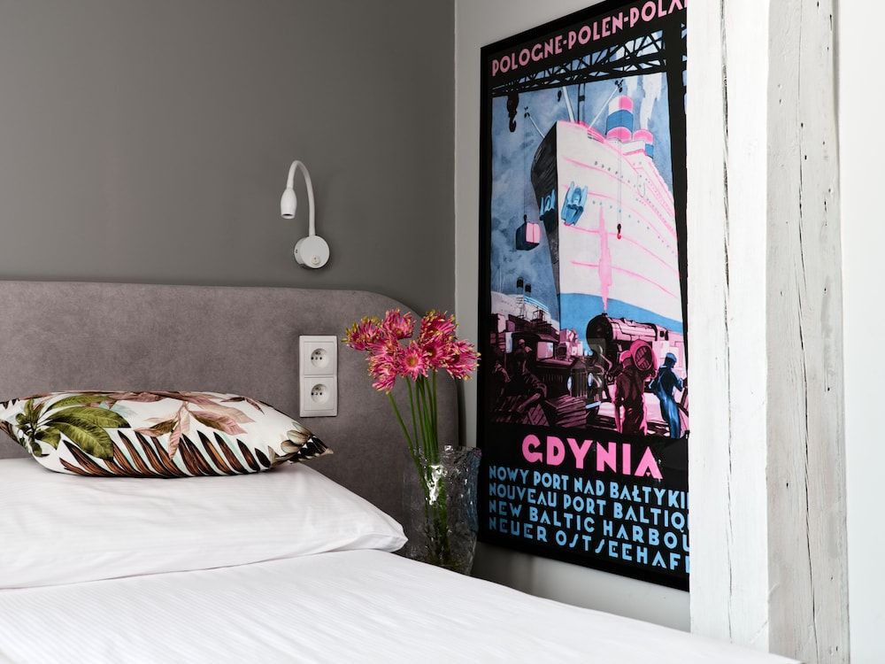 Hola Gdynia Family Quadruple Room (vaulted ceiling) 3