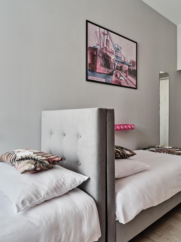Hola Gdynia Standard Twin Room 2