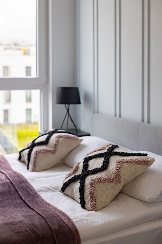 Apartment Warsaw Złoty Potok by Renters Apartment, 2 Bedrooms, Balcony 6