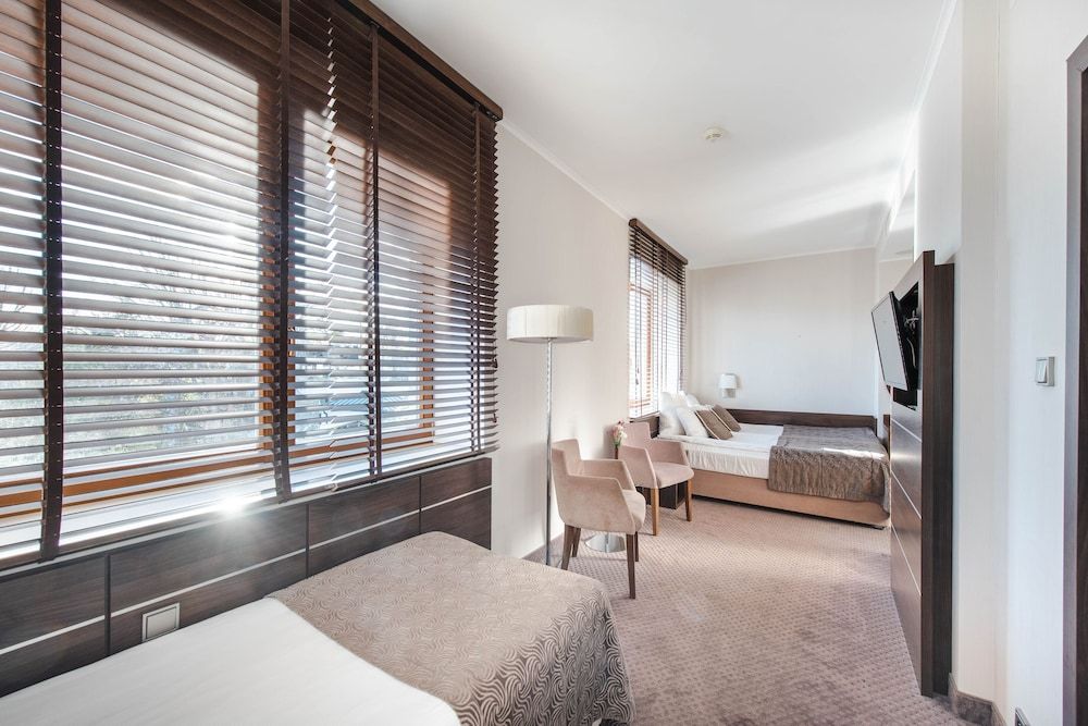 Hotel Różany Gaj - Destigo Hotels Standard Triple Room 5