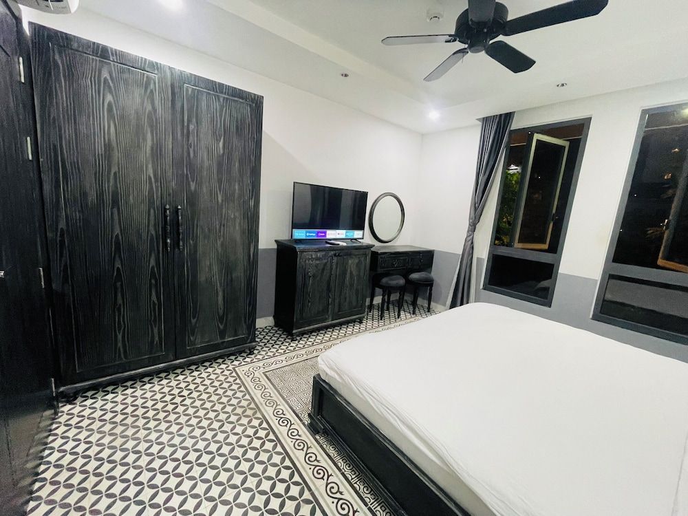 undefined Dérive Villa 8