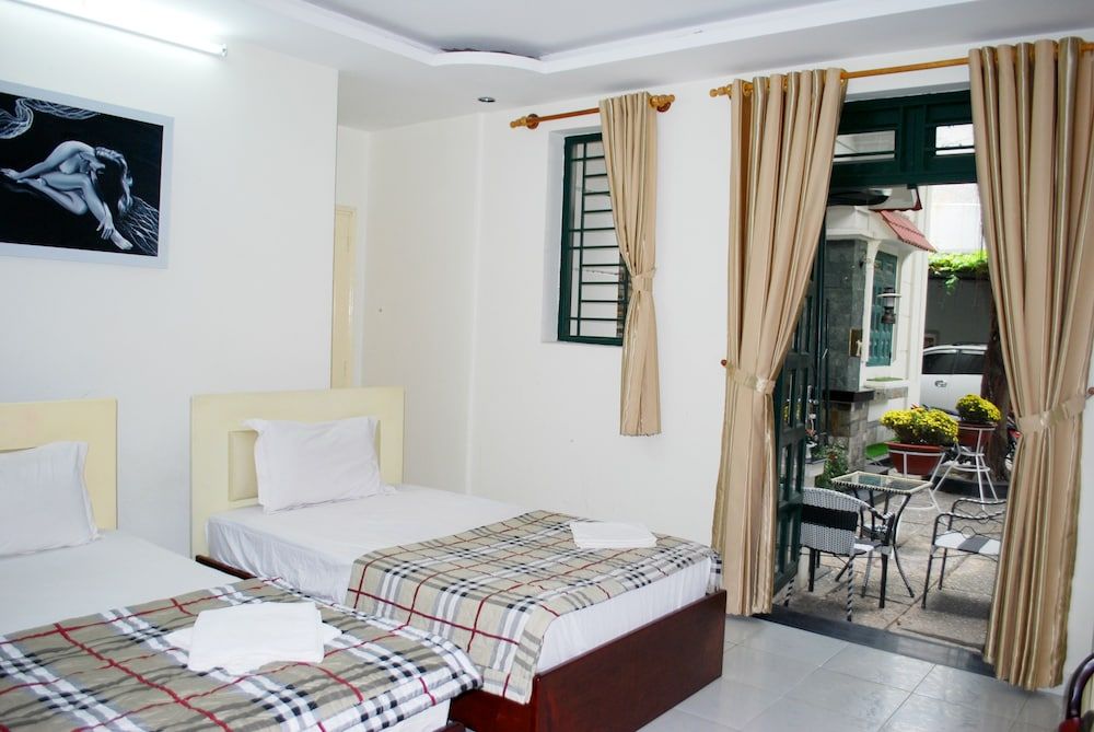 undefined Lan Anh Hotel 4