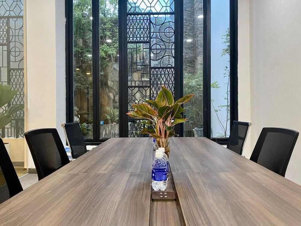 undefined The Arrivals Hotel - Best Pool-Chill Sky 3