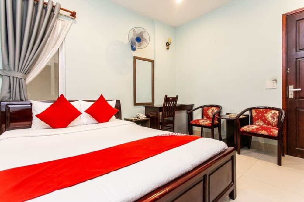 SKY APARTMENT & HOTEL Double Room 3