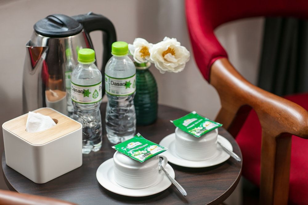 Silk Flower Hotel & Spa Family Room, City View 9