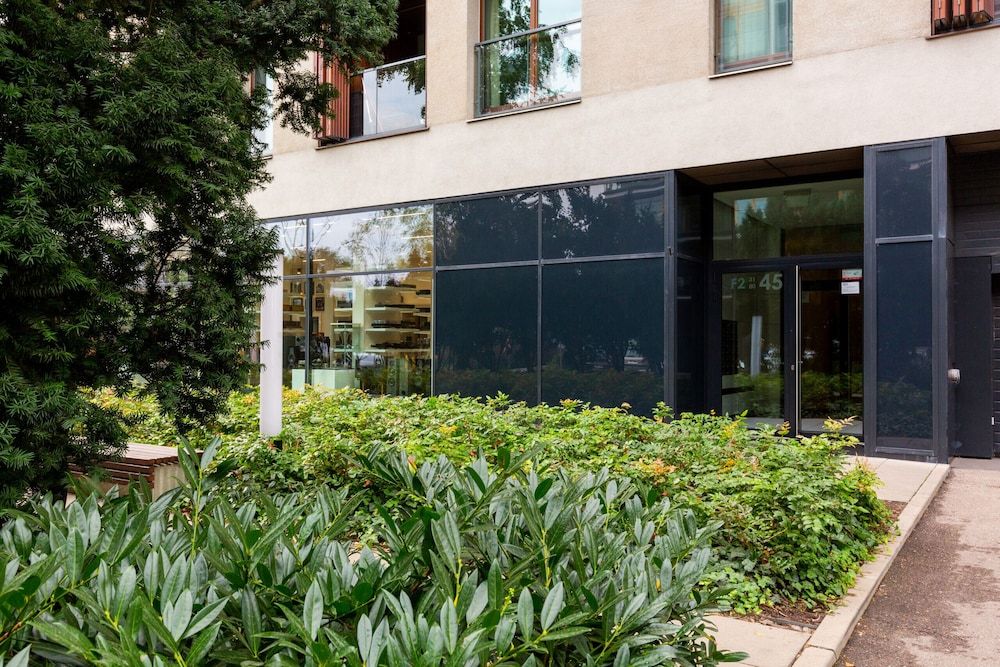 undefined Studio Warsaw Kolejowa by Renters 6