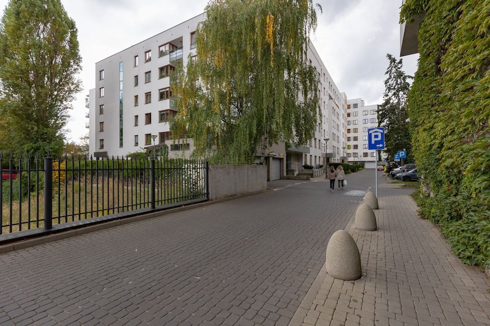 undefined Apartment Warsaw Bobrowiecka by Renters 4