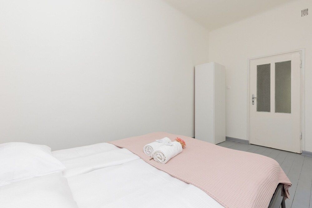 undefined Apartment Aleja Wilanowska by Renters 5