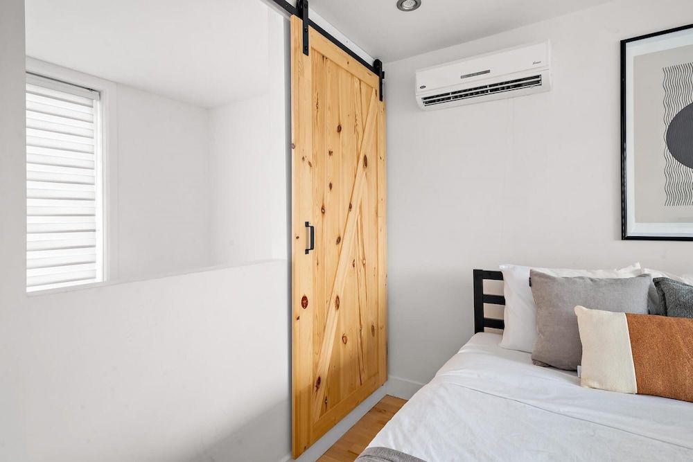 undefined Private Roof top Patio Downtown Metro Frontenac 5