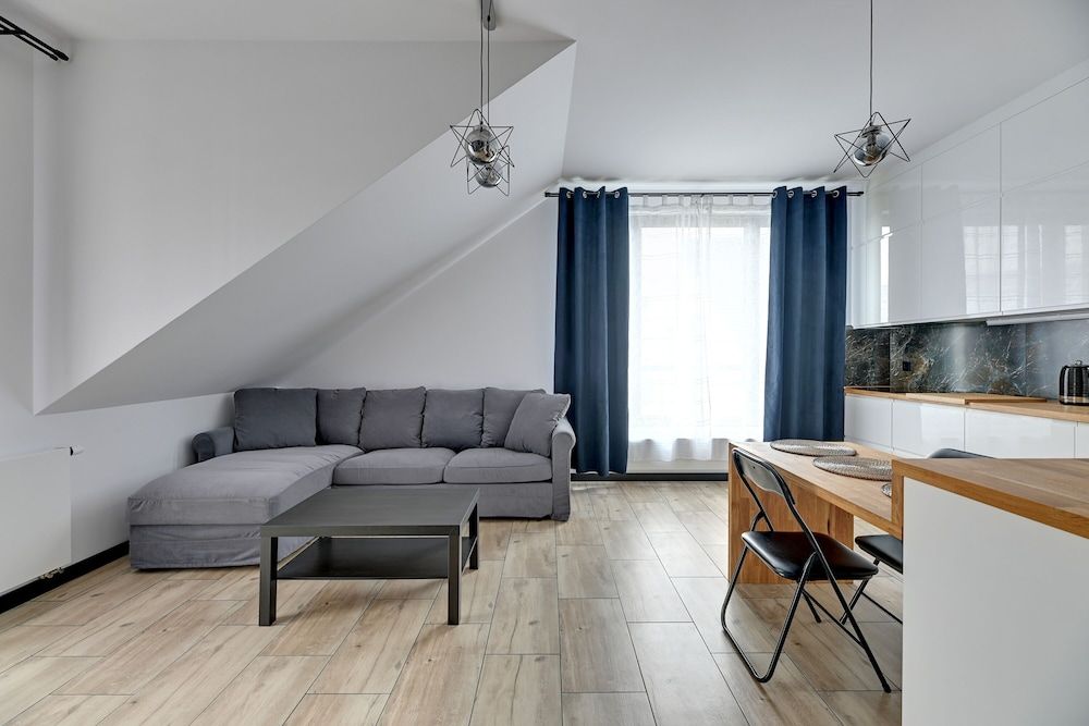 undefined Lion Apartments - Botanica