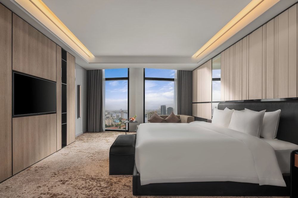 Suite, 1 Bedroom, Club Lounge Access, River View