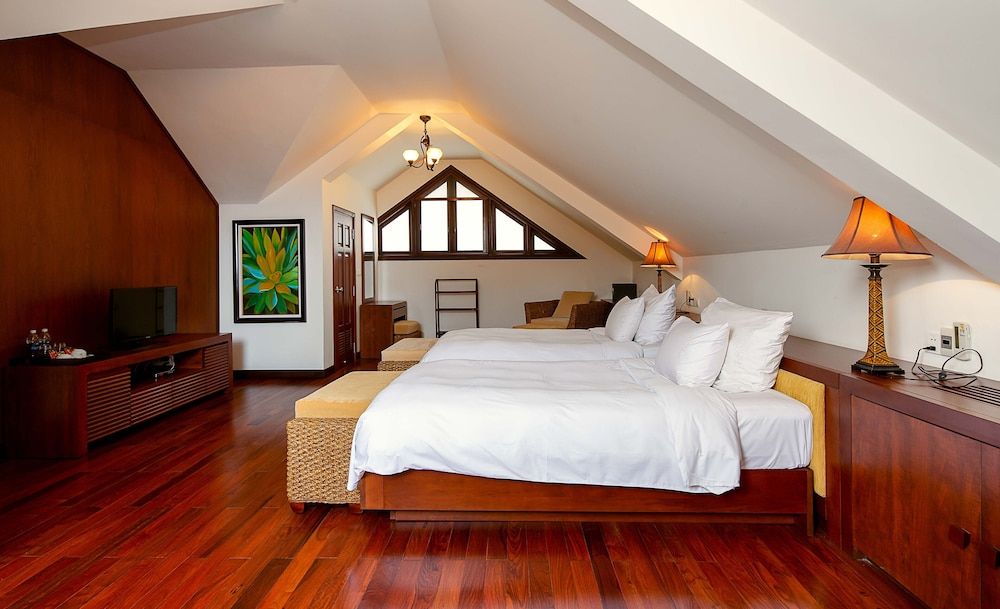 Luxury Danang Beach Pool Villa Panoramic Villa 3