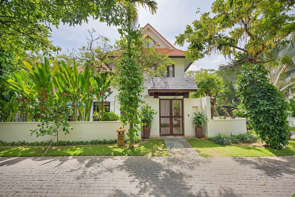 undefined Luxury Danang Beach Pool Villa 7