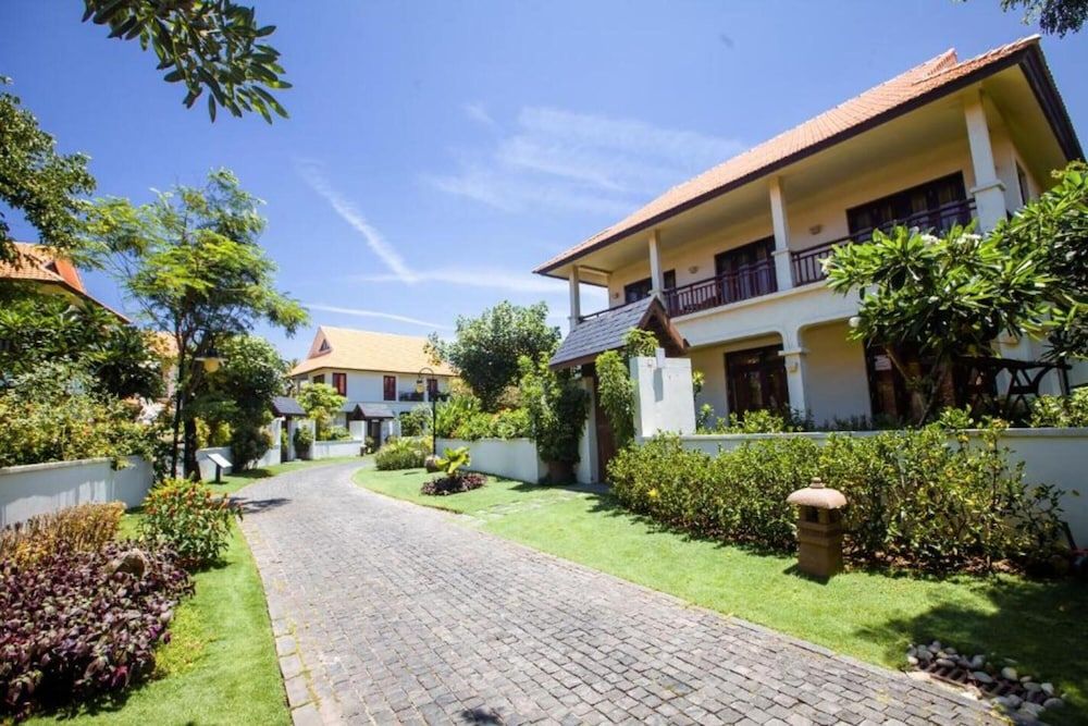 undefined Luxury Danang Beach Pool Villa 9