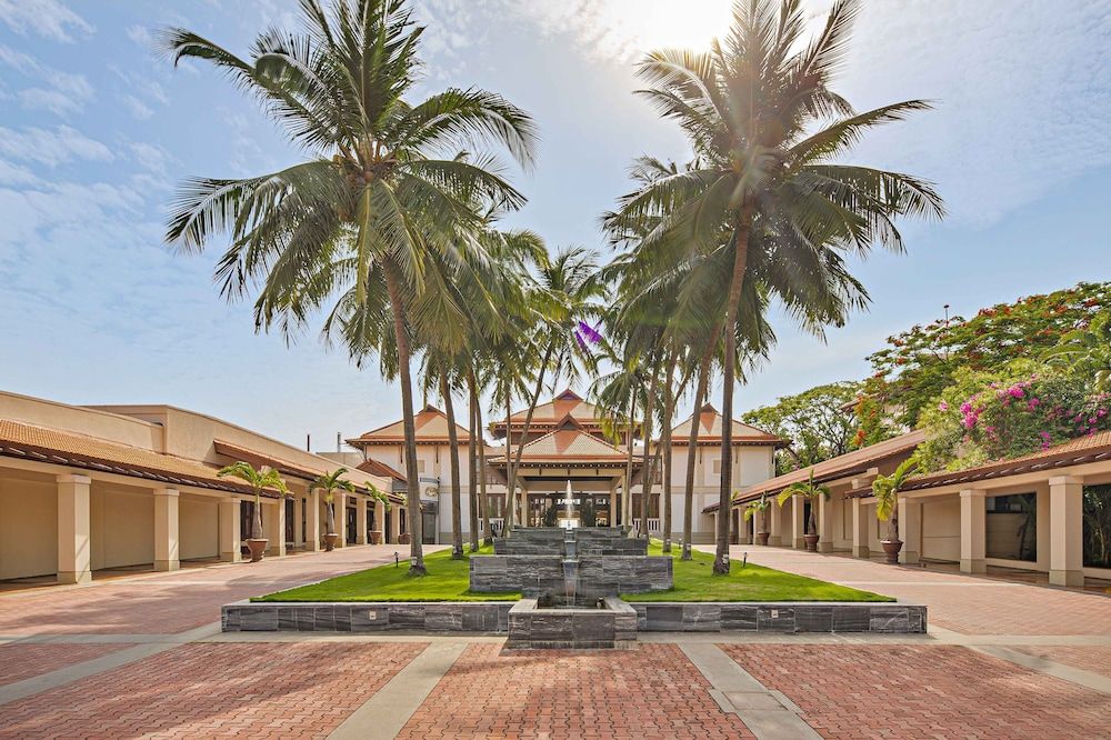 undefined Luxury Danang Beach Pool Villa 3