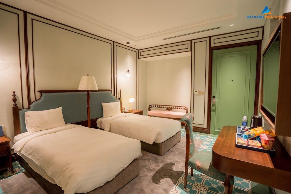 undefined Regal Collection House