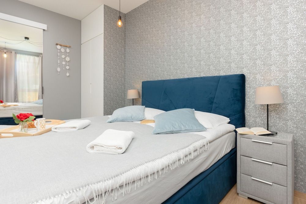 undefined Warsaw Two-bedroom Apartment by Renters 5