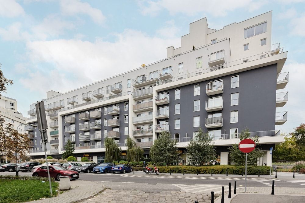 undefined Warsaw Sokołowska Apartment by Renters 2