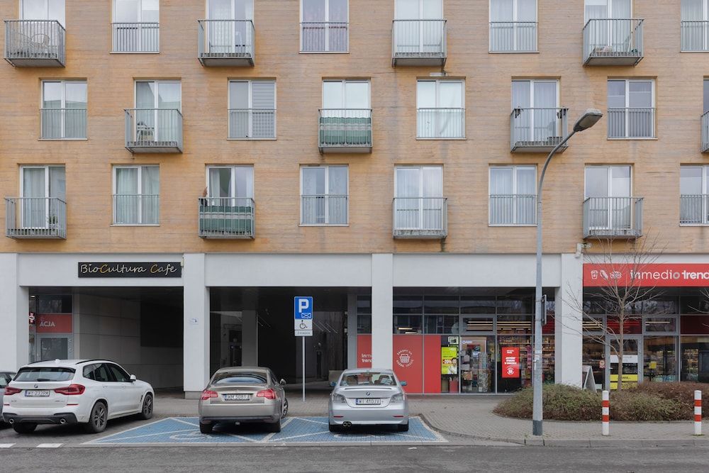 undefined Warsaw Sokołowska Apartment by Renters