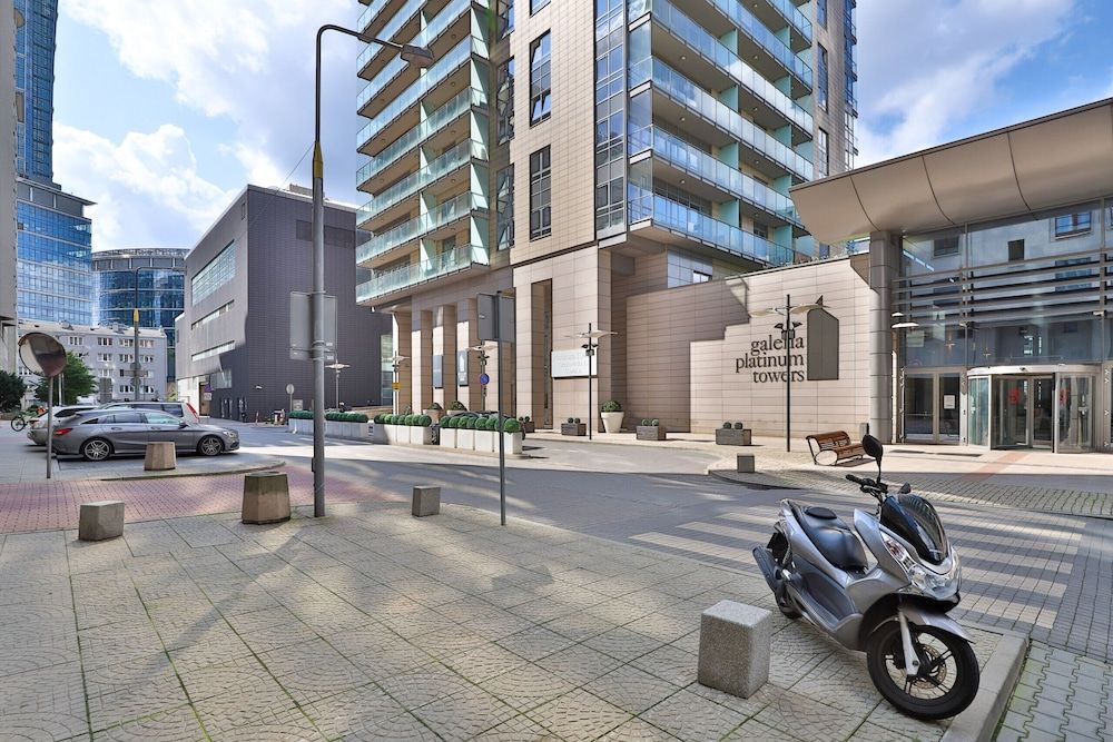 undefined Platinum Towers Grzybowska by Renters 5