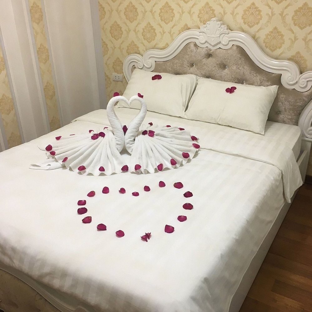 Cristina Boutique Hotel Superior Double or Twin Room, City View 3