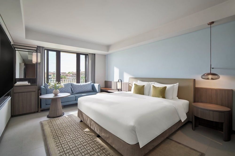 Deluxe Room, 1 King Bed, River View