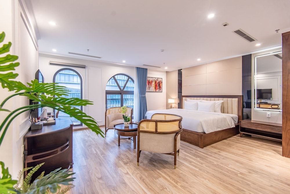 undefined Reyna Luxury Hotel