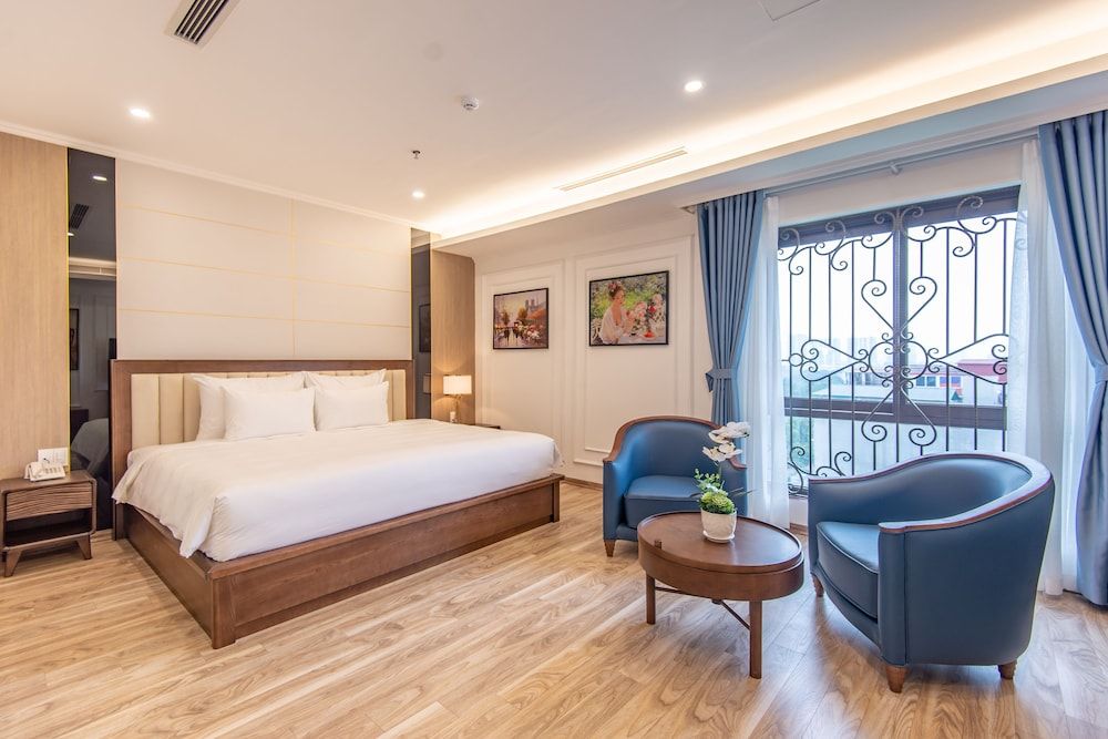 undefined Reyna Luxury Hotel 3