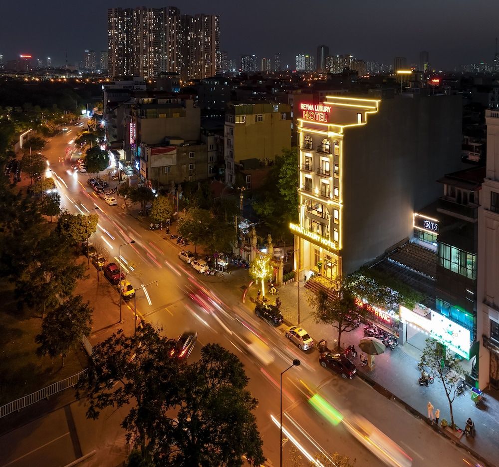undefined Reyna Luxury Hotel 9